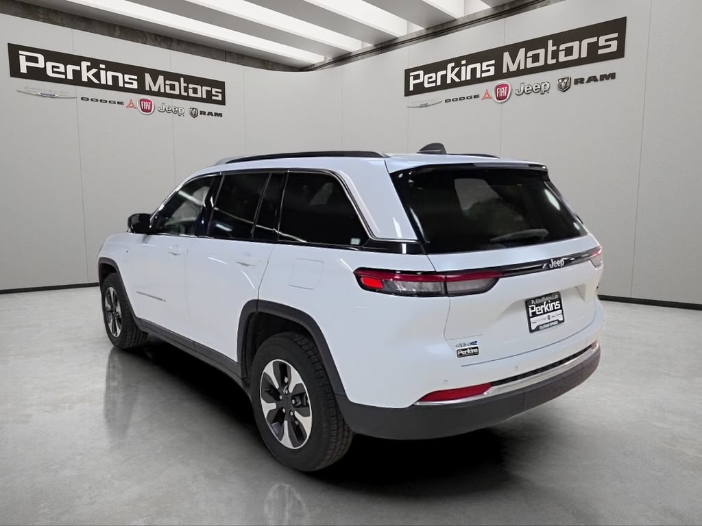 Used 2024 Jeep Grand Cherokee Limited 4xe AWD/4WD image 3