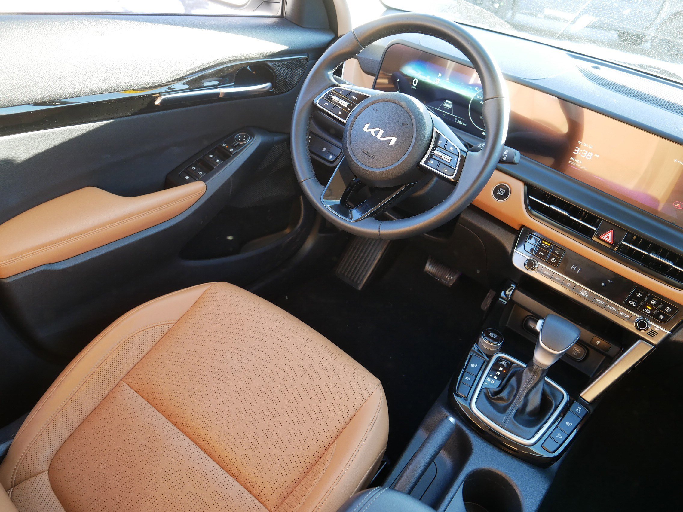 Certified 2024 Kia Seltos EX image 9