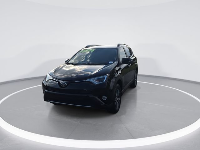Used 2018 Toyota RAV4 XLE FWD image 3