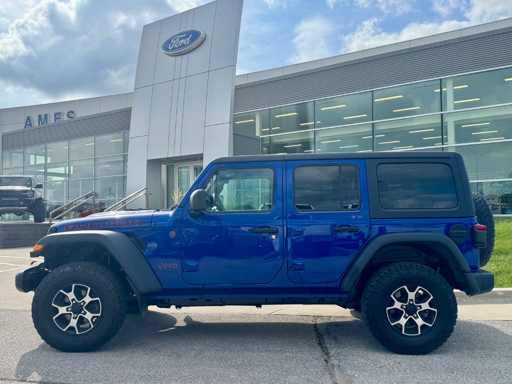 Used 2019 Jeep Wrangler Unlimited Rubicon w/ Uconnect 4C Nav & Sound Group AWD/4WD image 3