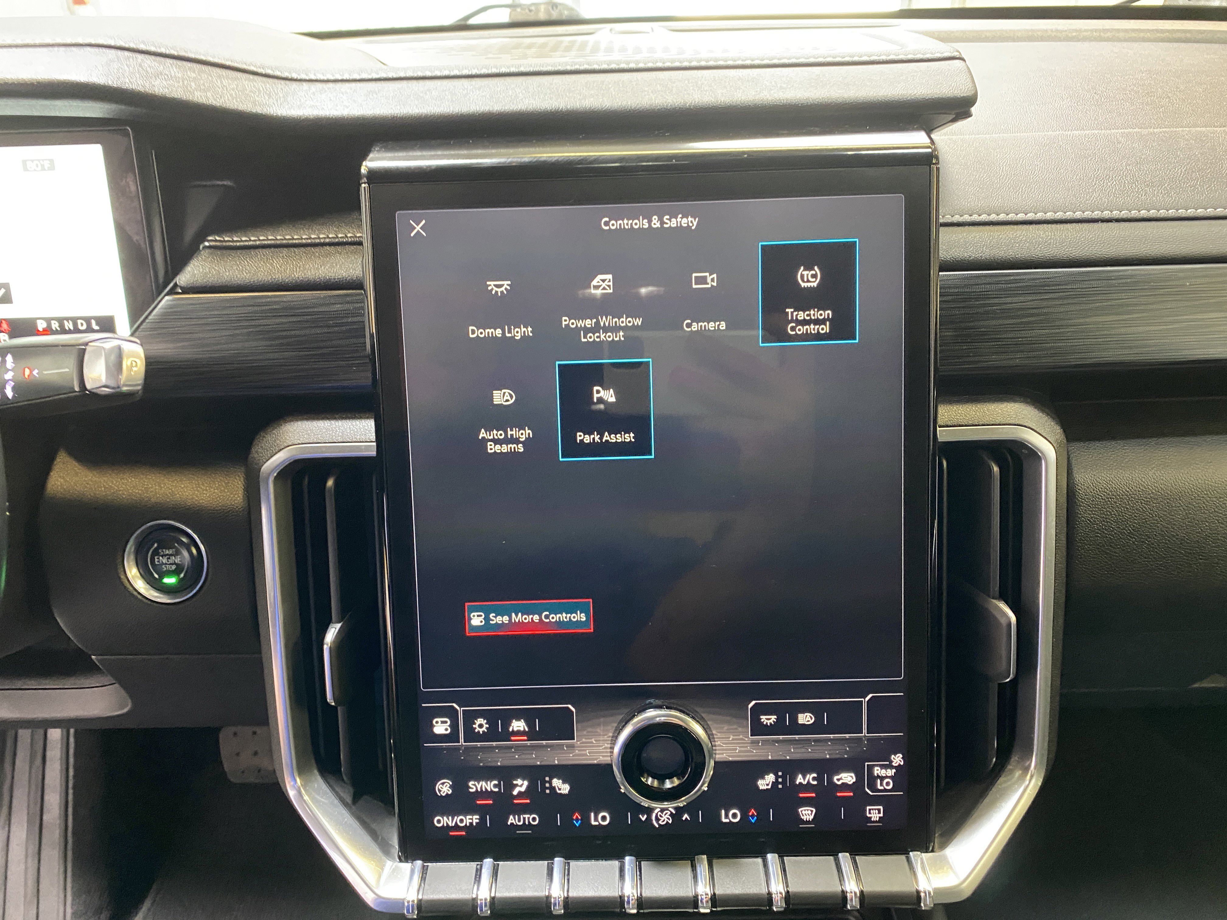 Used 2025 GMC Acadia Elevation image 40