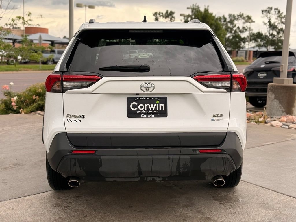 Used 2025 Toyota RAV4 XLE AWD/4WD image 7