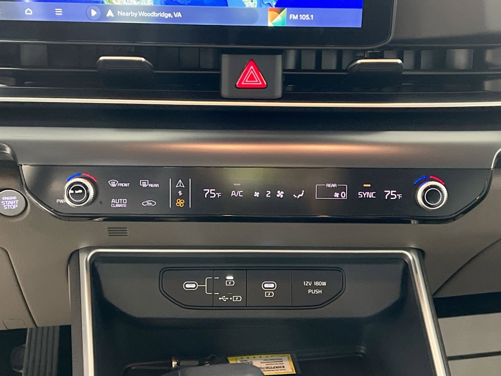 Used 2025 Kia Carnival image 20