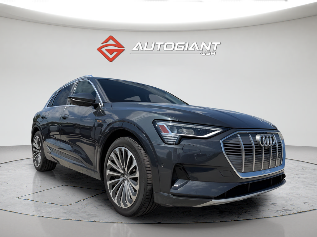 Used 2019 Audi e-tron Prestige w/ Prestige Package AWD/4WD image 11