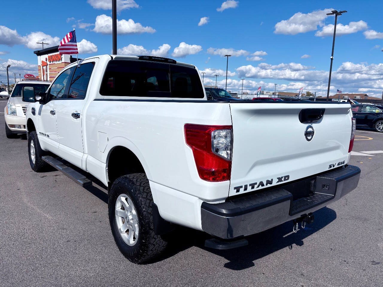 Used 2018 Nissan Titan SV AWD/4WD image 4