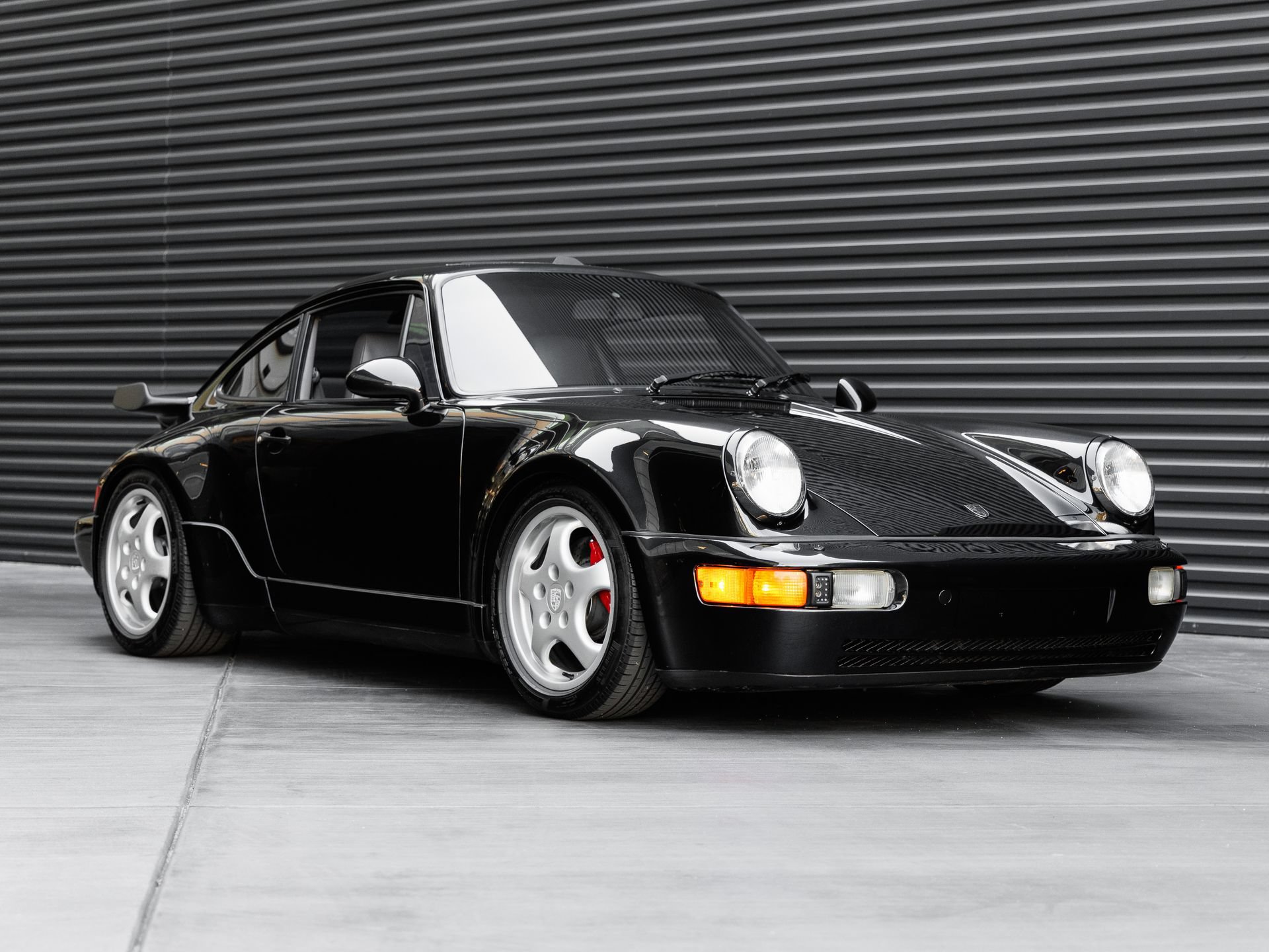 Used 1992 Porsche 911 Turbo RWD image 9
