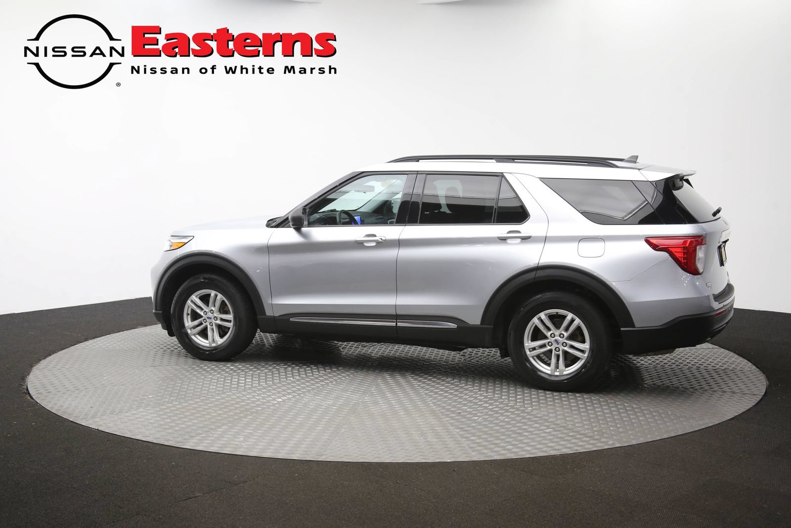 Used 2023 Ford Explorer XLT RWD image 56