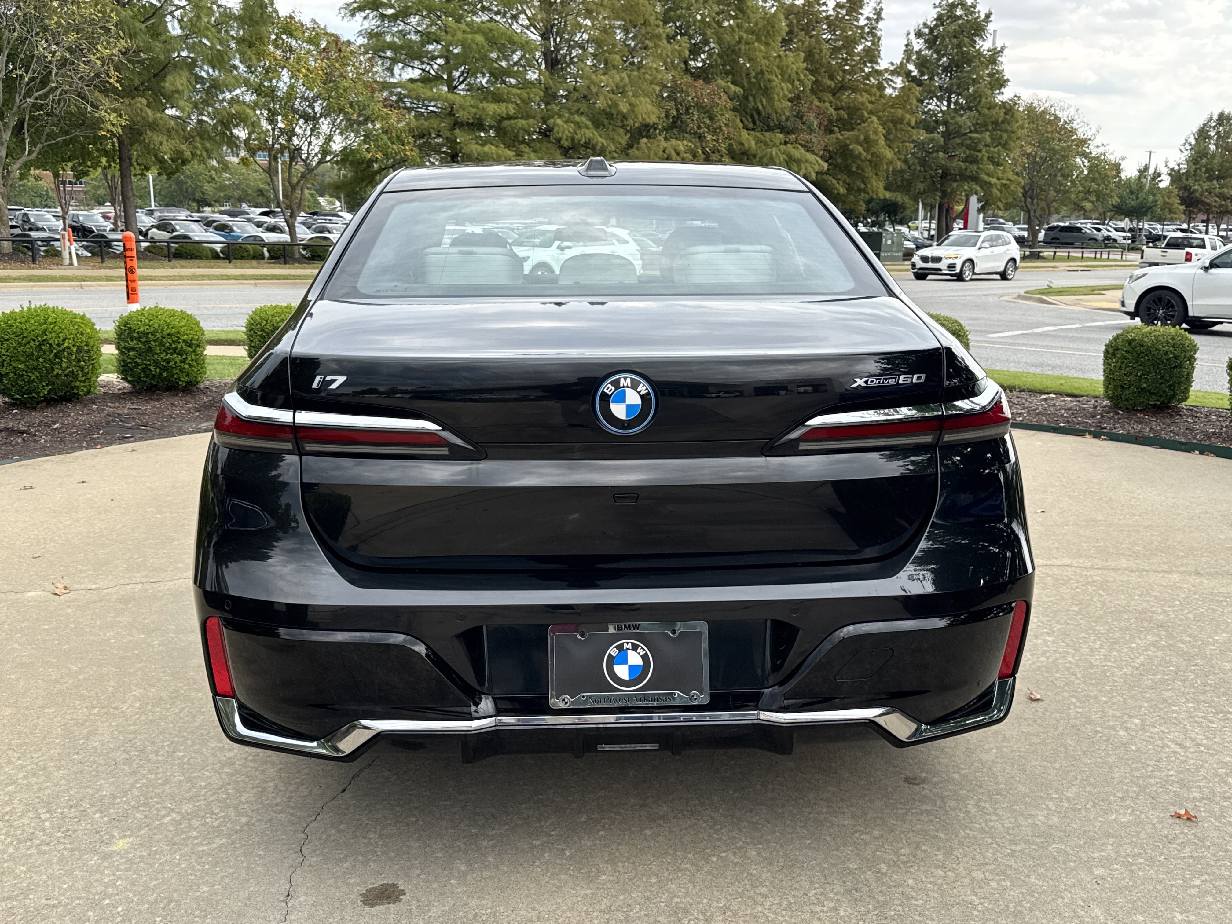 New 2026 BMW i7 xDrive60 image 4