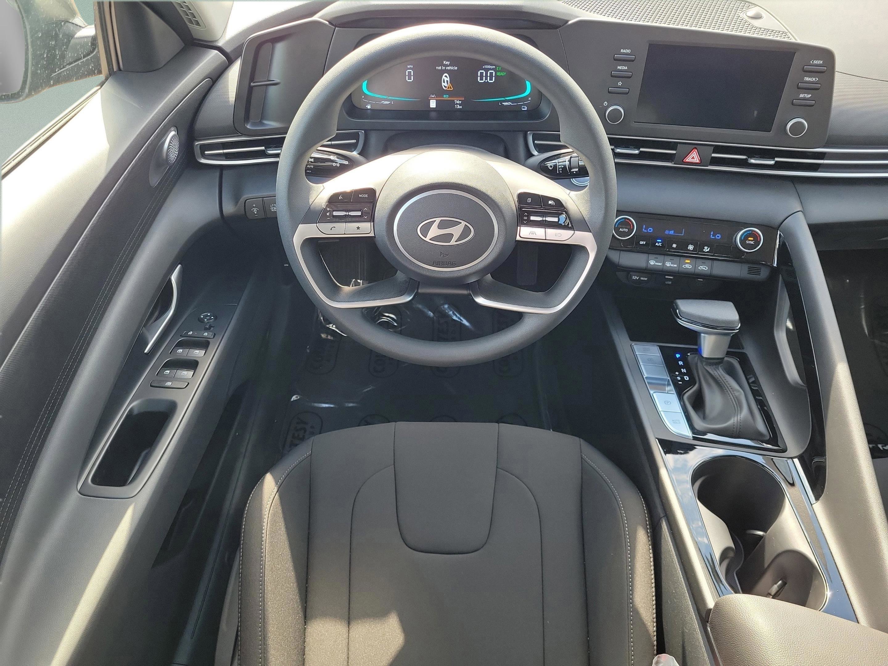 New 2026 Hyundai Elantra Blue image 30