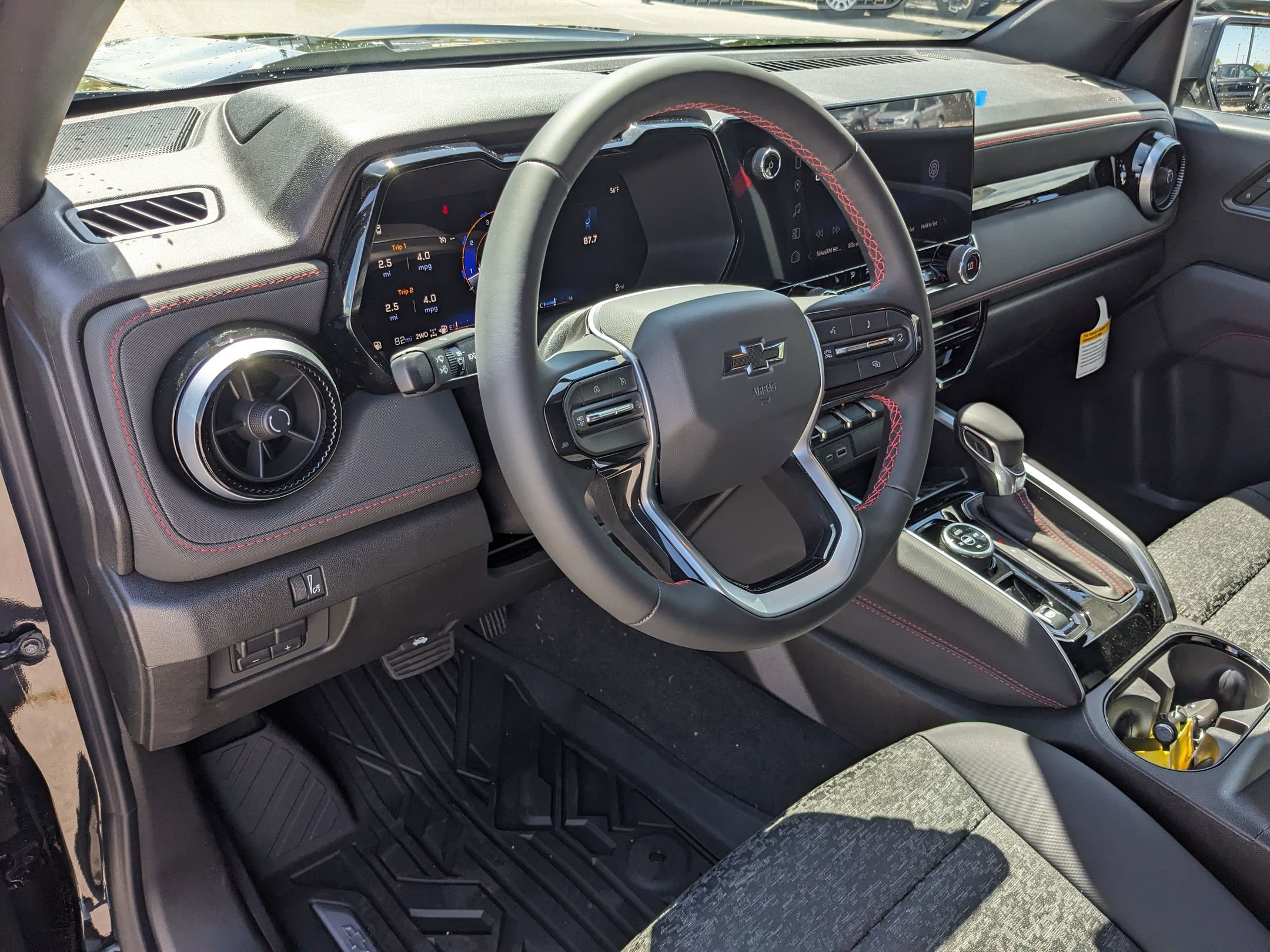 New 2025 Chevrolet Colorado Z71 image 10