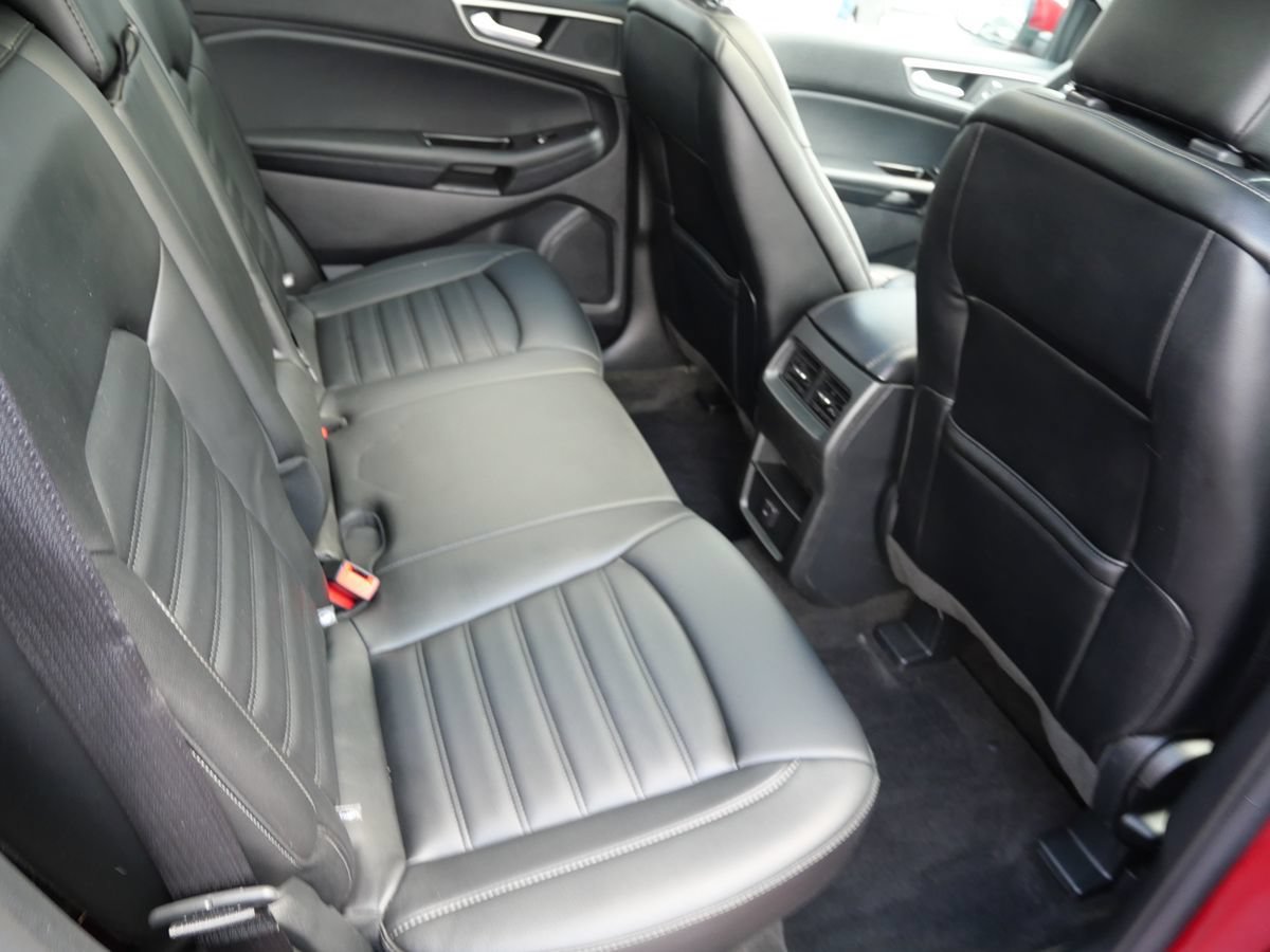 Used 2020 Ford Edge SEL w/ Cold Weather Package AWD/4WD image 25