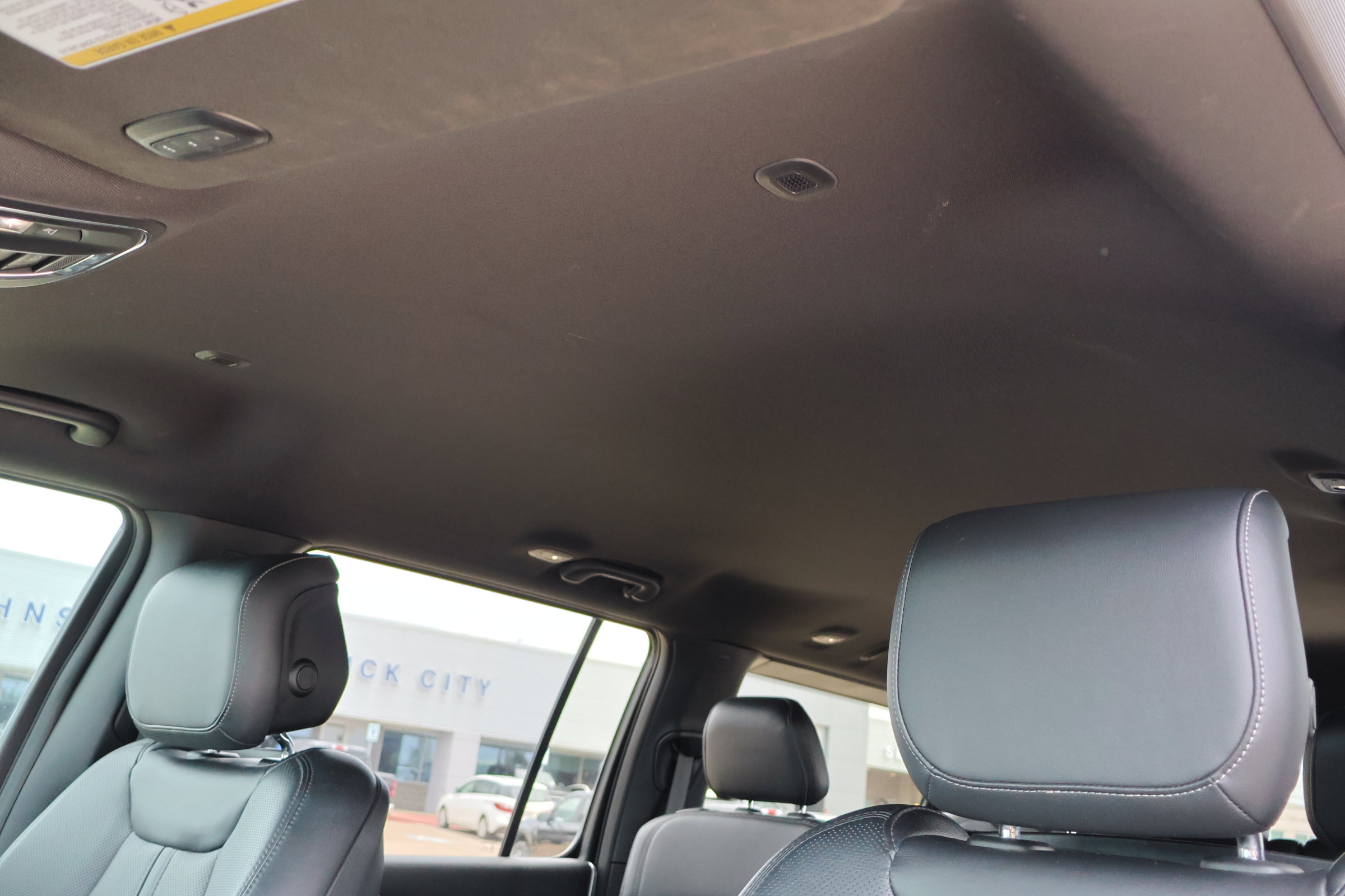 Used 2023 Jeep Wagoneer 4WD image 15