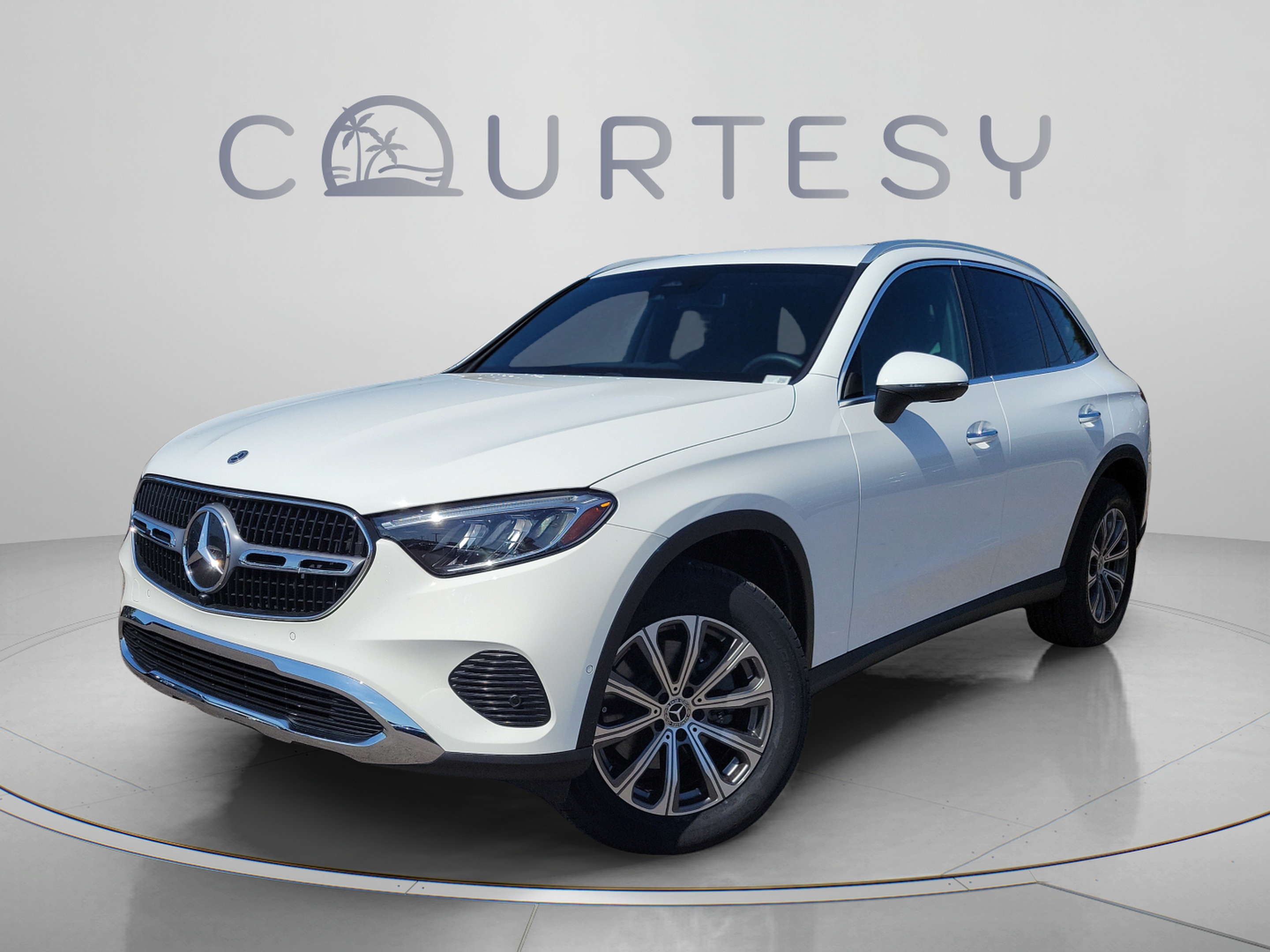 Certified 2024 Mercedes-Benz GLC 300 4MATIC image 1