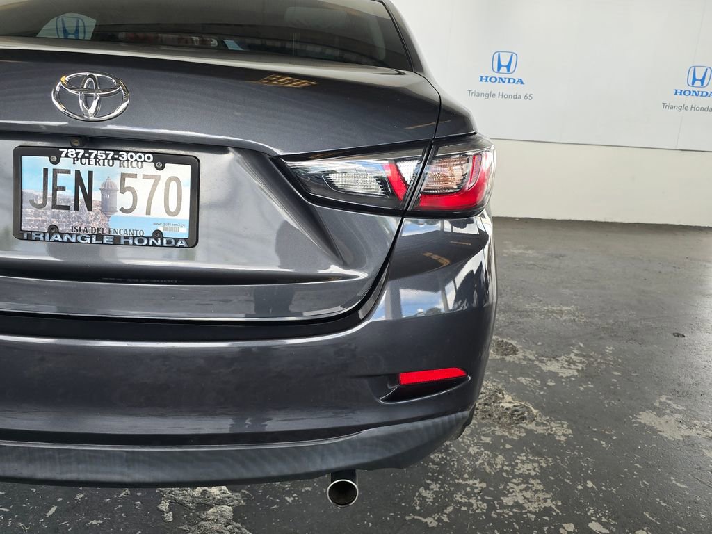 Used 2019 Toyota Yaris L FWD image 14