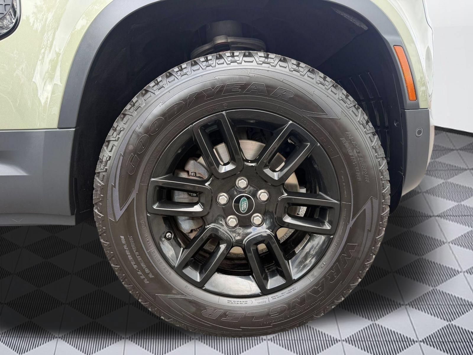 Used 2021 Land Rover Defender 110 S AWD/4WD image 6