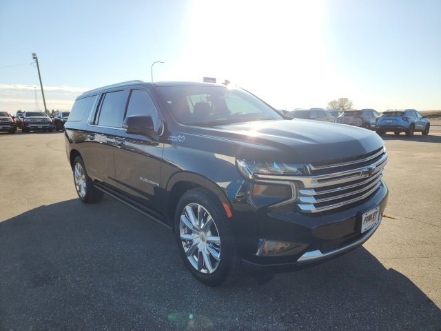 Used 2021 Chevrolet Suburban High Country image 6