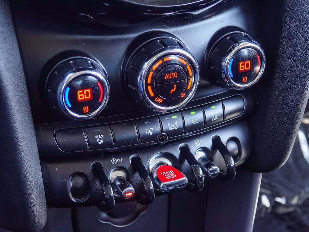 Used 2015 MINI Cooper 4-Door Hardtop FWD image 21