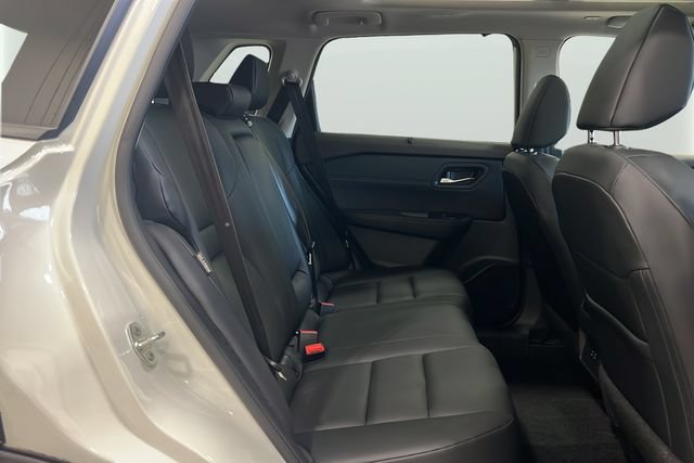 Used 2023 Nissan Rogue SV w/ SV Premium B Package AWD/4WD image 15