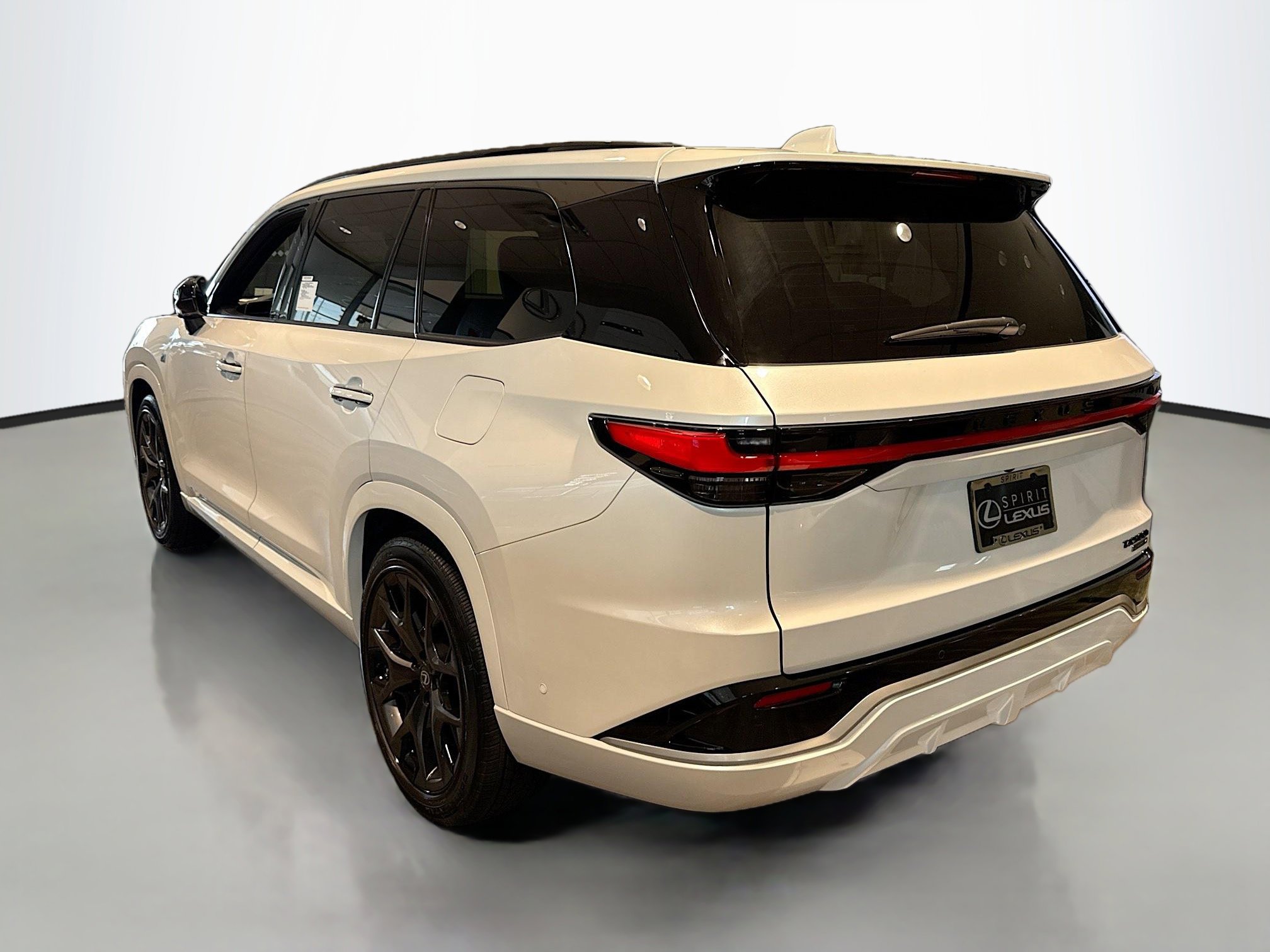 New 2026 Lexus TX 500h AWD w/ Technology Package image 5