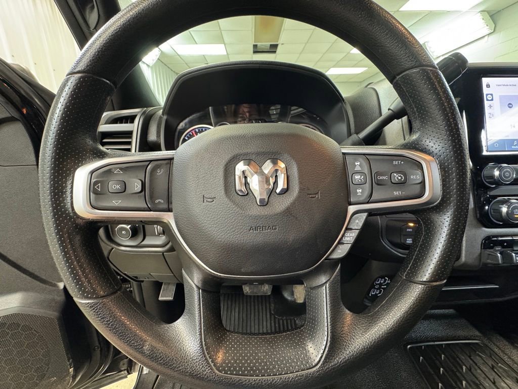 Used 2025 RAM 3500 Tradesman w/ Chrome Appearance Group image 30