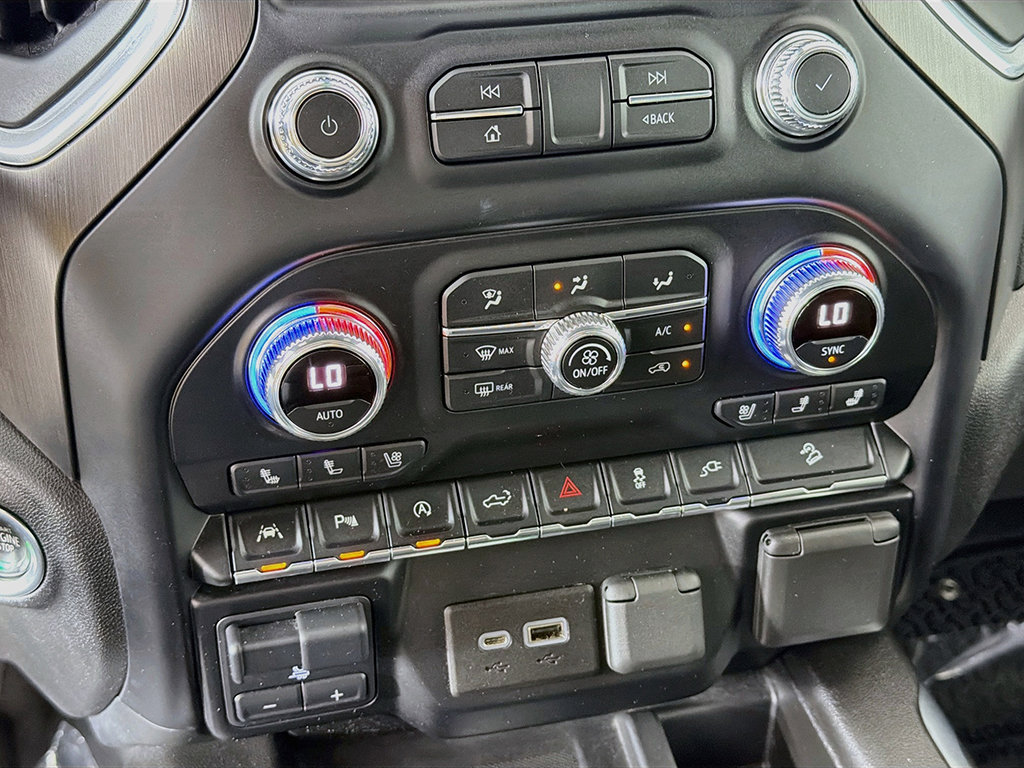 Used 2021 GMC Sierra 1500 AT4 w/ AT4 Premium Package AWD/4WD image 42