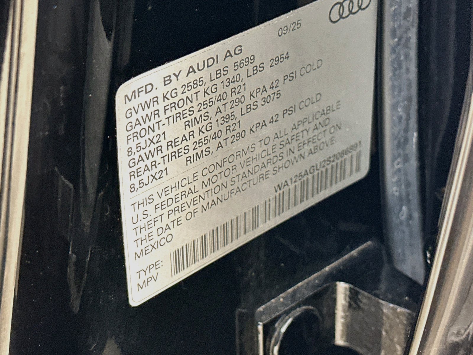 Certified 2025 Audi SQ5 Premium Plus AWD/4WD image 48