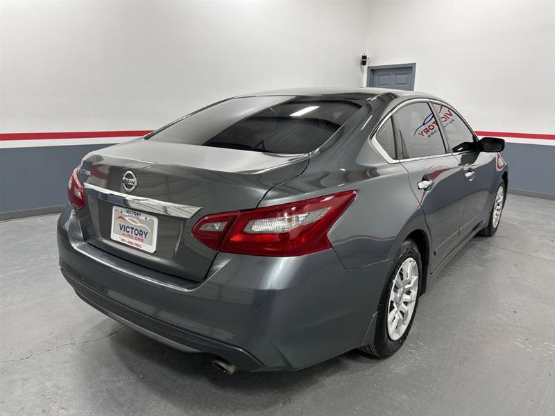 Used 2018 Nissan Altima 2.5 S w/ S Convenience Package image 3