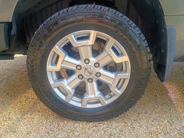Used 2016 Nissan Titan SV AWD/4WD image 22