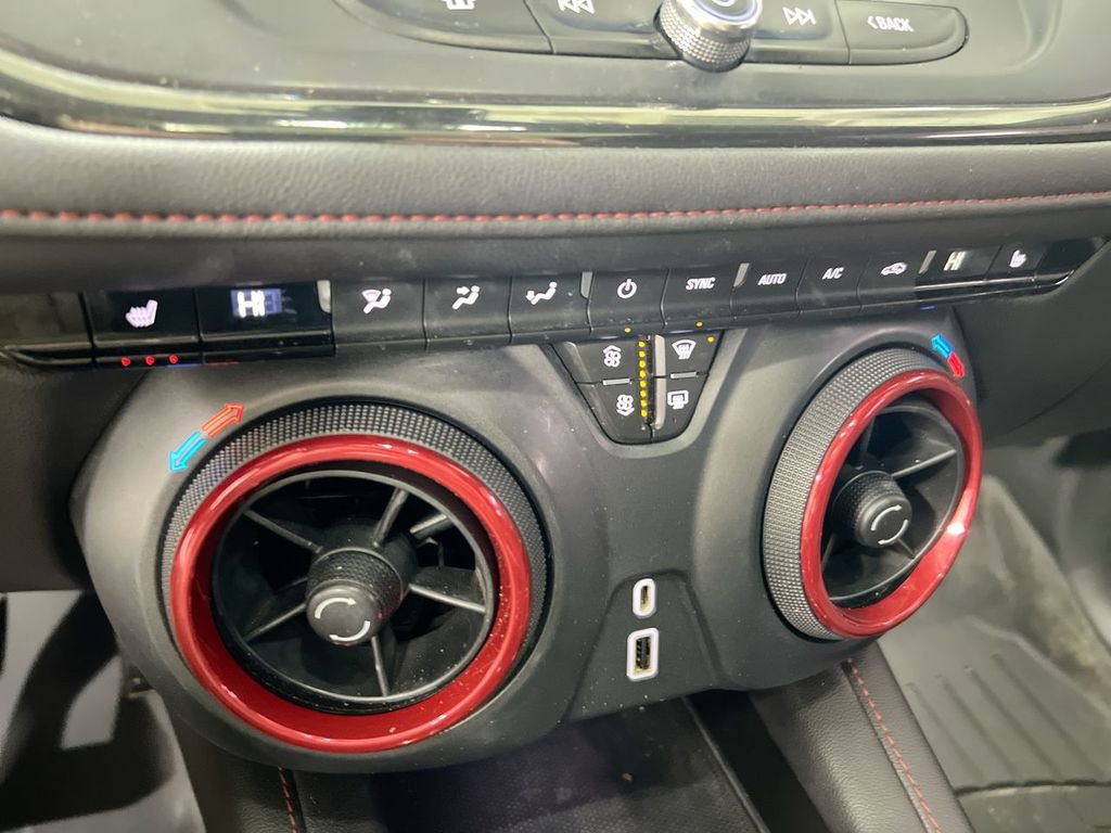 Used 2022 Chevrolet Blazer RS image 16