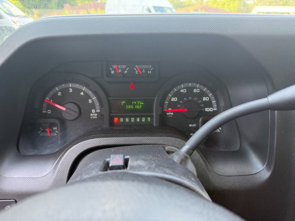 Used 2016 Ford E-450 and Econoline 450 Super Duty image 13