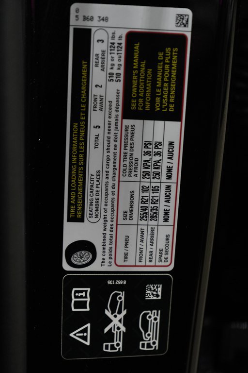 Used 2025 BMW 760i xDrive w/ Executive Package AWD/4WD image 42