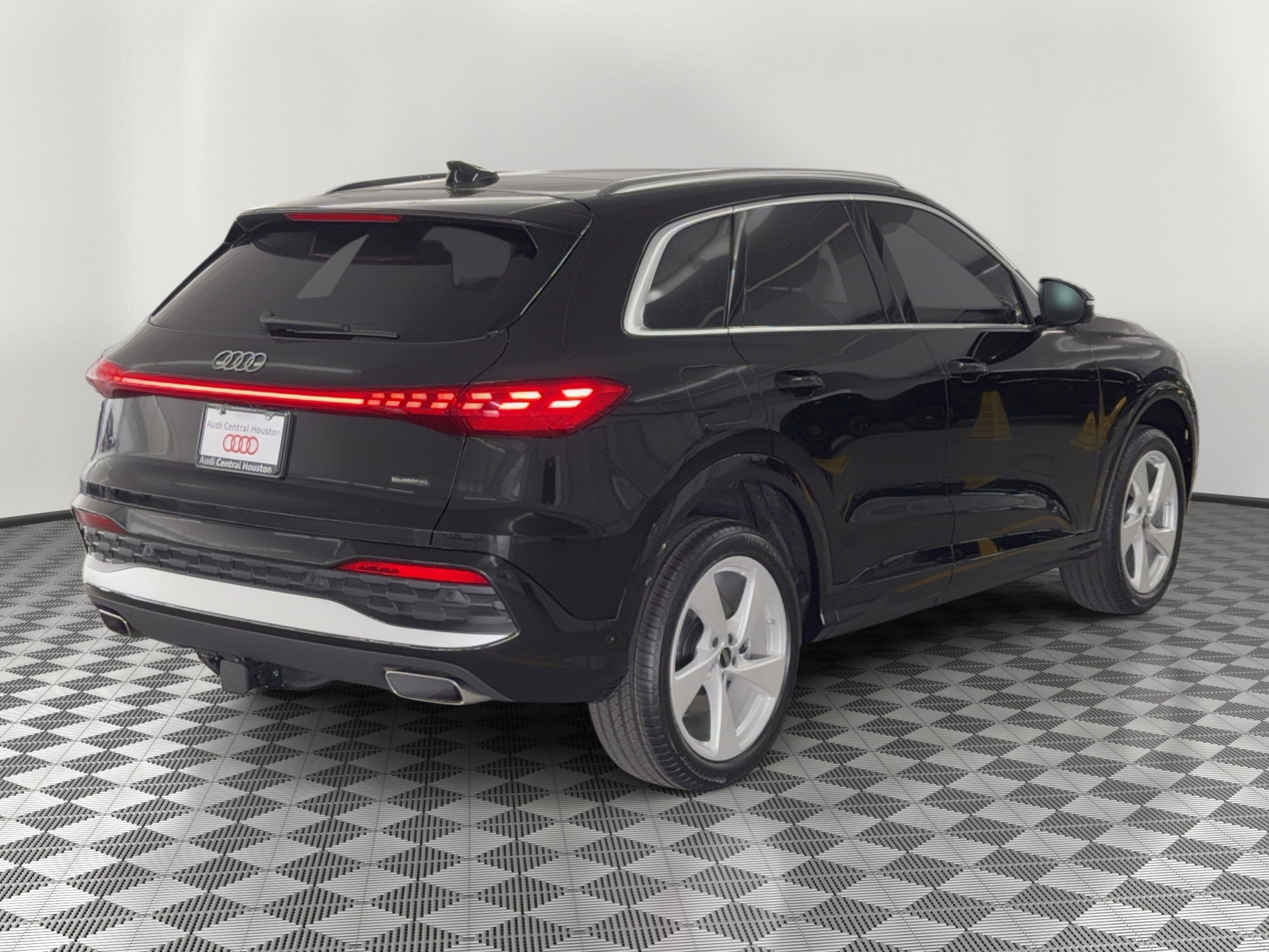 New 2026 Audi Q5 Premium Plus image 9