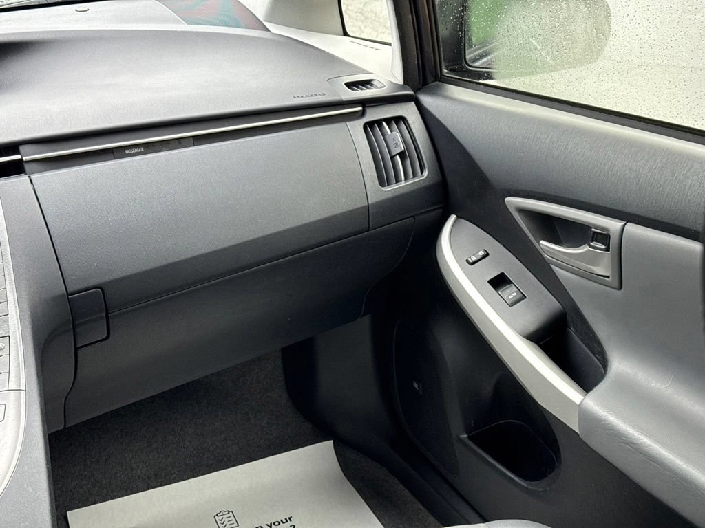 Used 2014 Toyota Prius Four w/ Solar Roof Package FWD image 21