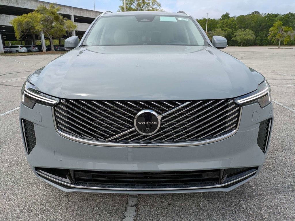 New 2026 Volvo XC90 T8 Ultra w/ Lounge Package image 9