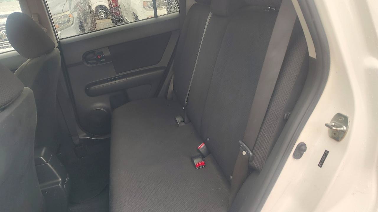 Used 2010 Scion xB FWD image 18