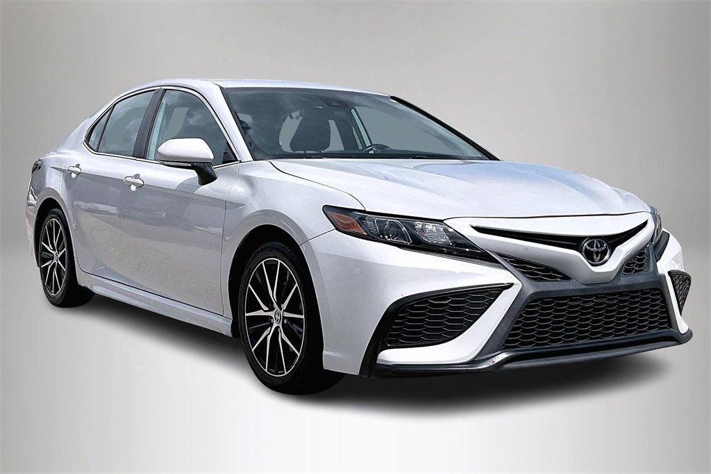 Used 2023 Toyota Camry SE