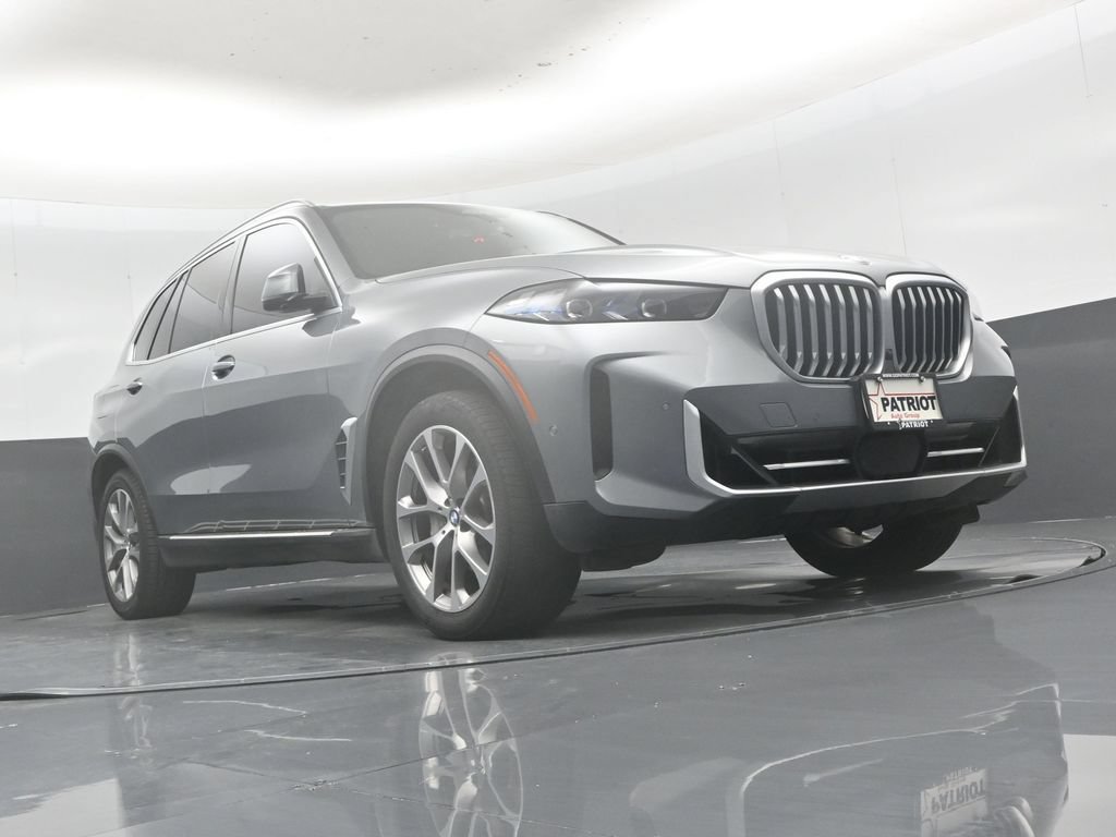 Used 2025 BMW X5 xDrive40i AWD/4WD image 43
