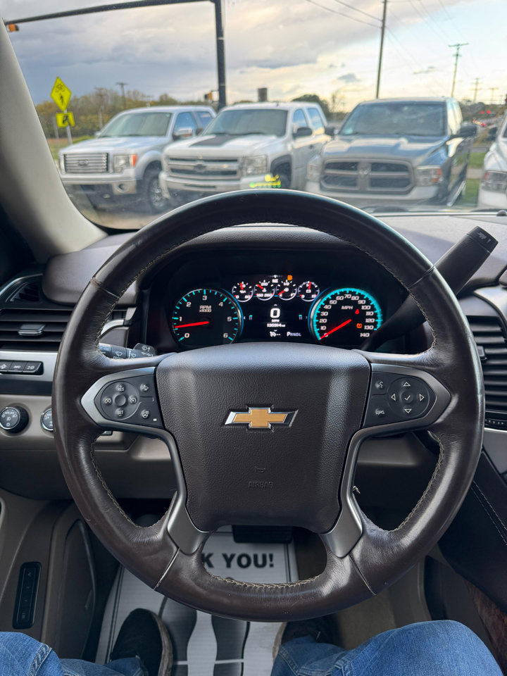 Used 2017 Chevrolet Suburban Premier image 21