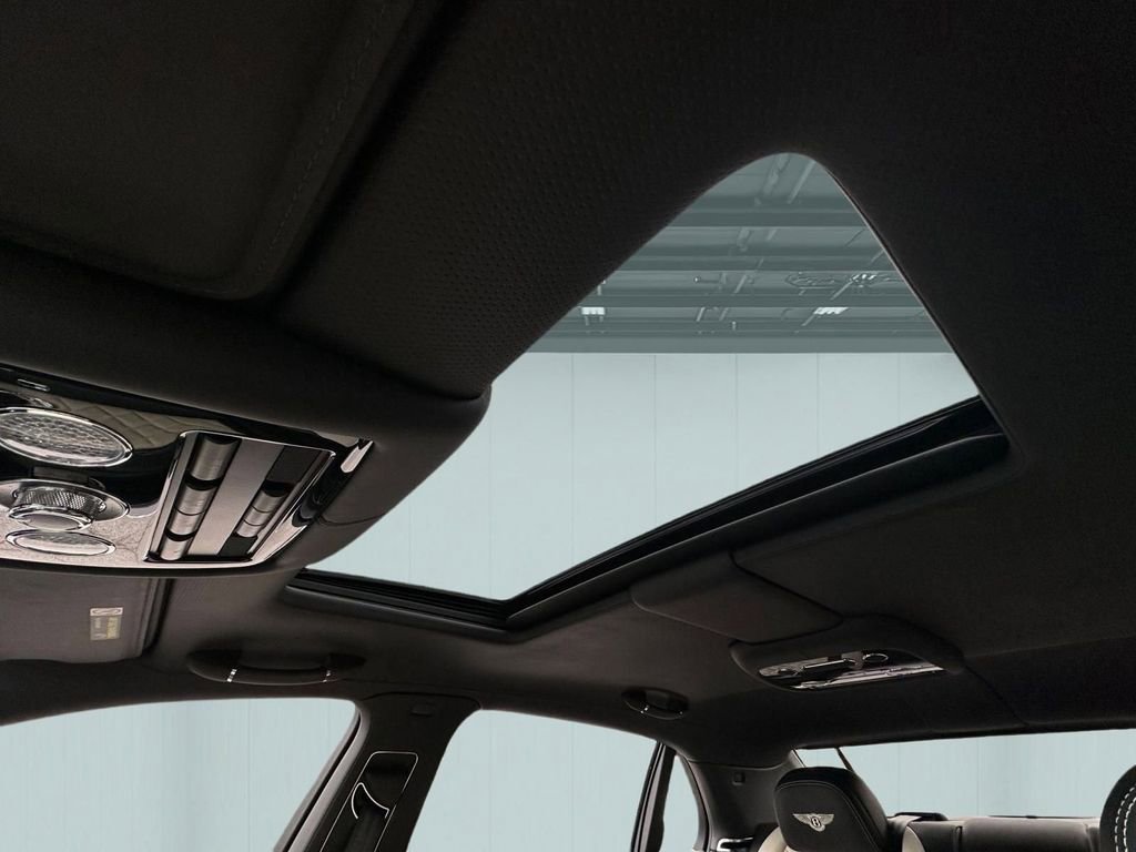 Used 2017 Bentley Flying Spur S V8 image 16