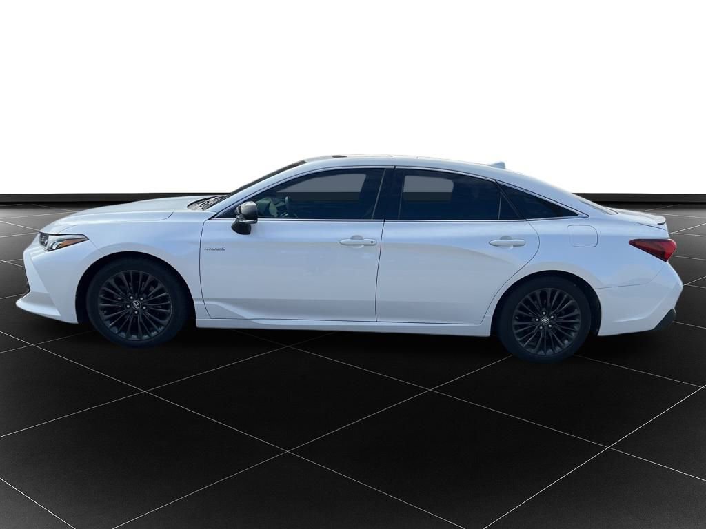 Used 2019 Toyota Avalon XSE w/ All Weather Liner Package image 2