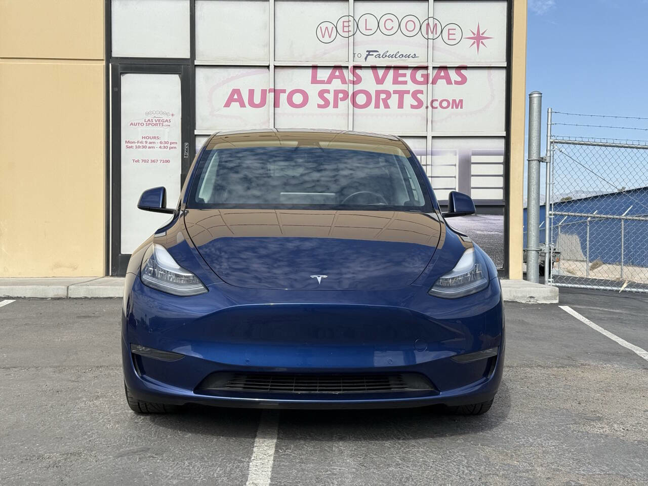 Used 2020 Tesla Model Y Long Range image 3