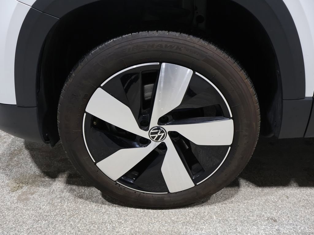 Used 2024 Volkswagen Taos S image 8