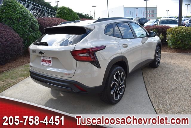 Used 2026 Chevrolet Trax RS w/ Sunroof Package image 10