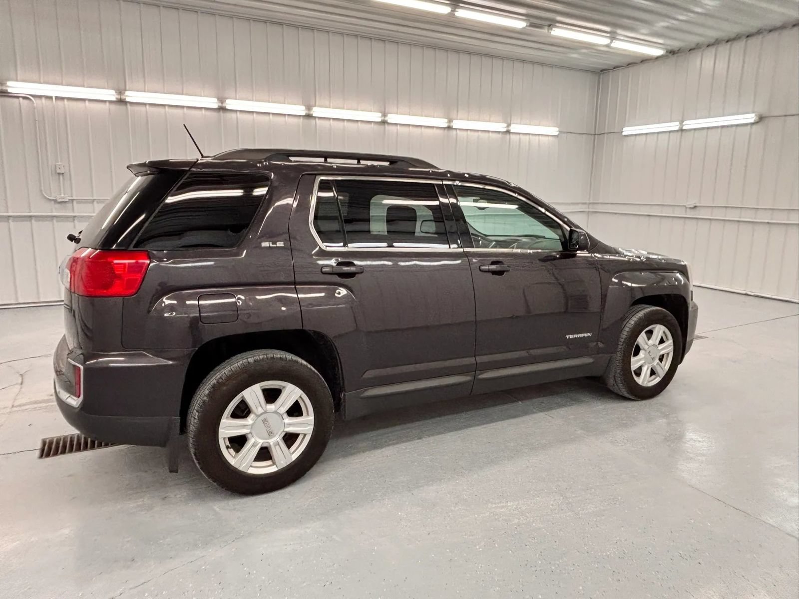 Used 2016 GMC Terrain SLE w/ Driver Alert Package I FWD image 5