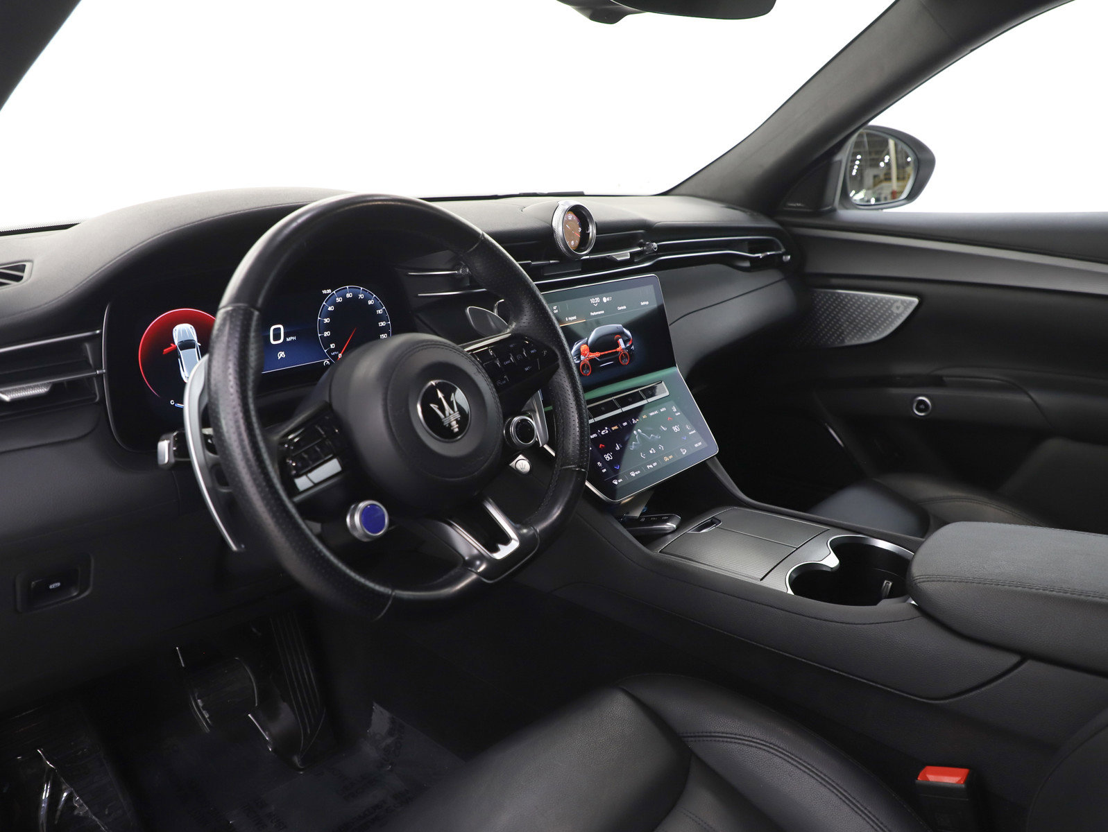 Used 2024 Maserati Grecale GT image 23