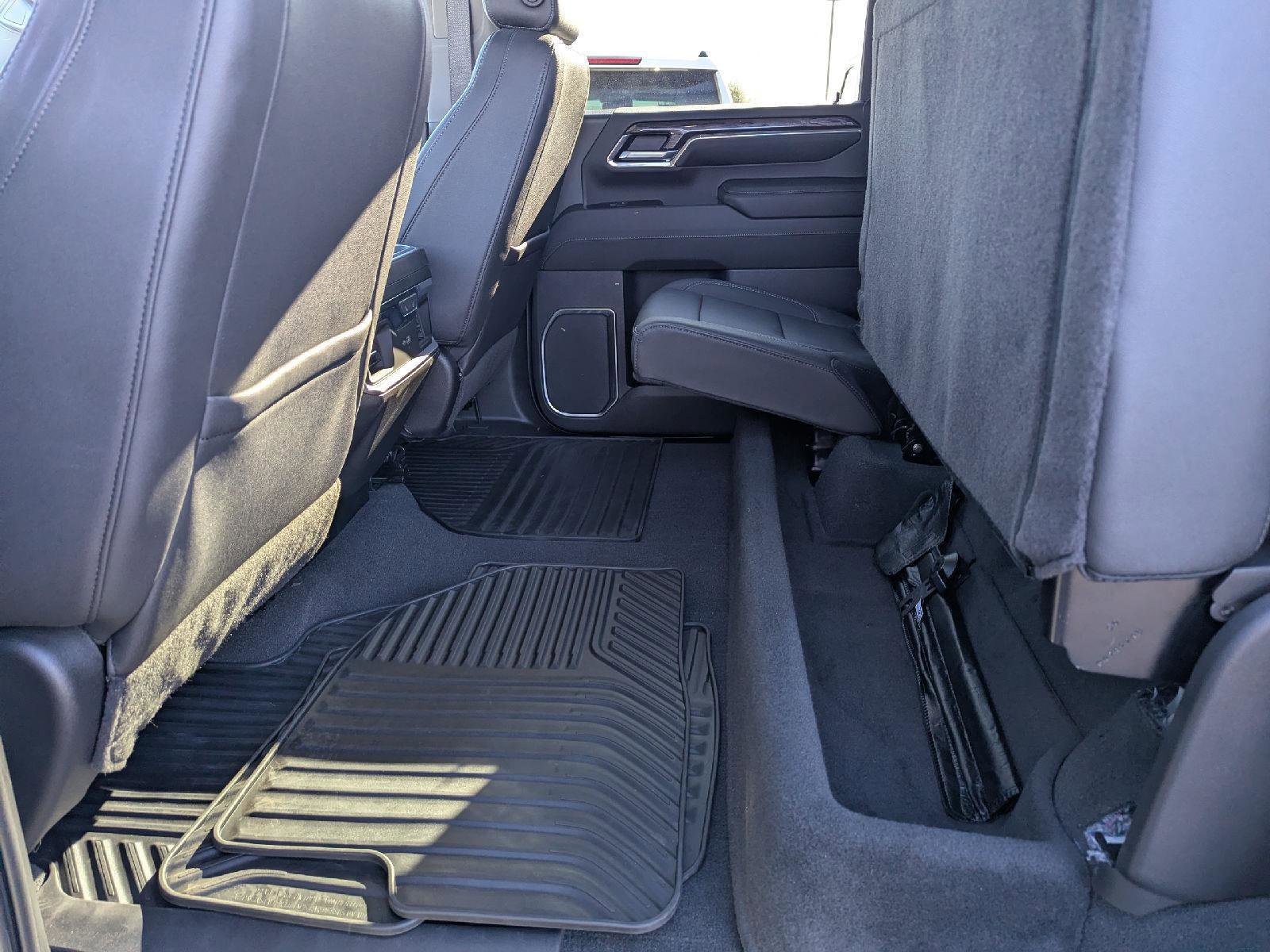 Certified 2024 Chevrolet Silverado 2500 LTZ w/ LTZ Convenience Package image 33