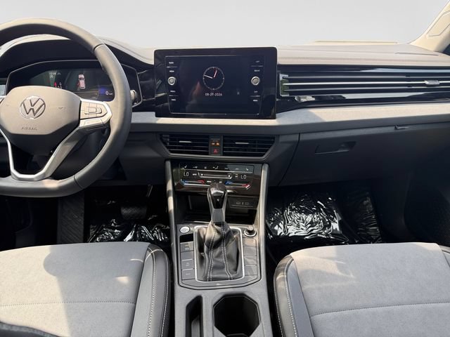 New 2027 Volkswagen Jetta SE FWD image 18