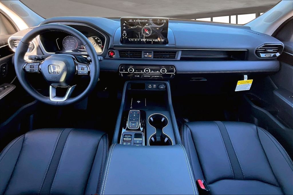 New 2025 Honda Pilot EX-L image 5