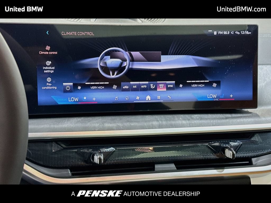 New 2027 BMW X7 xDrive40i w/ M Sport Package AWD/4WD image 18