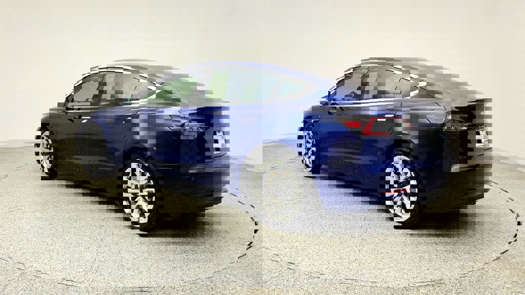 Used 2018 Tesla Model 3 Long Range image 7